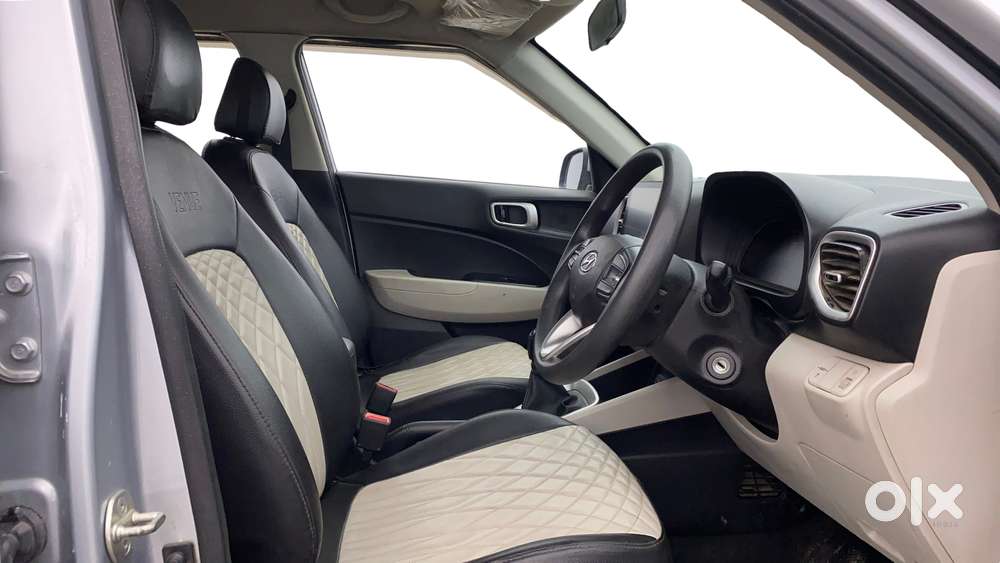 Hyundai Venue [2022-ongoing] 1.2 S, 2023, Petrol