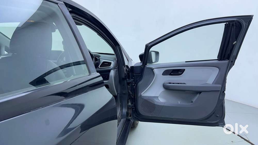 Tata Altroz 1.2 Xt, 2020, Petrol