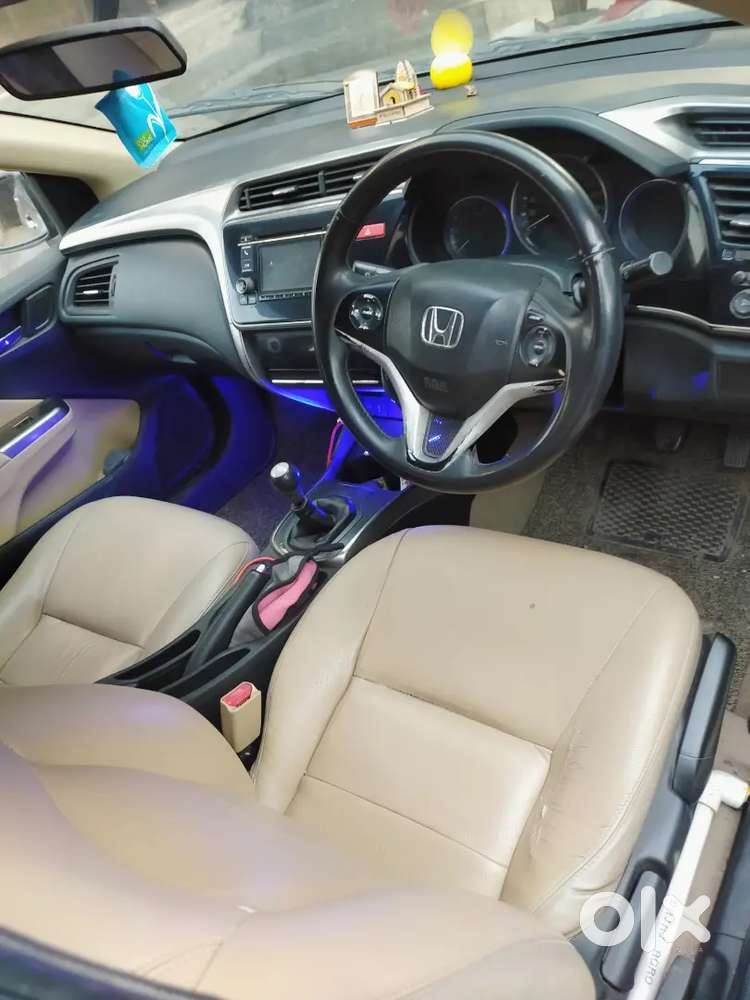 Honda City V