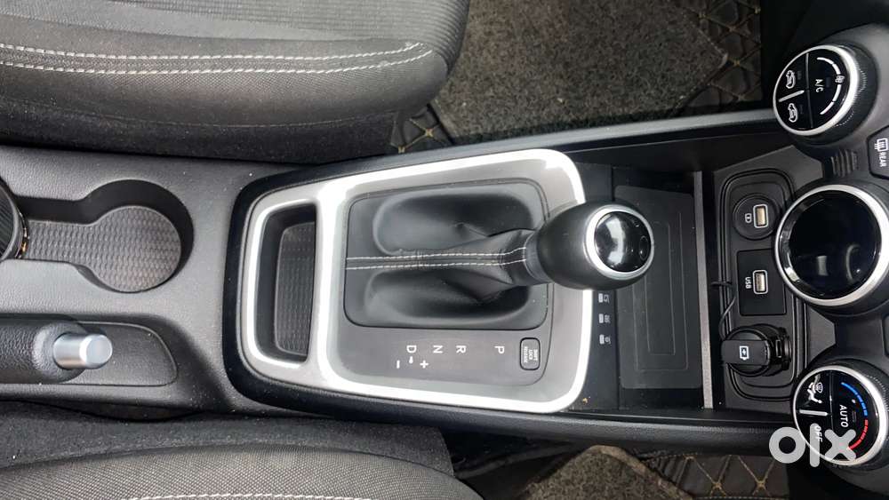 Hyundai Venue Sx Plus Turbo Dct, 2019, Petrol