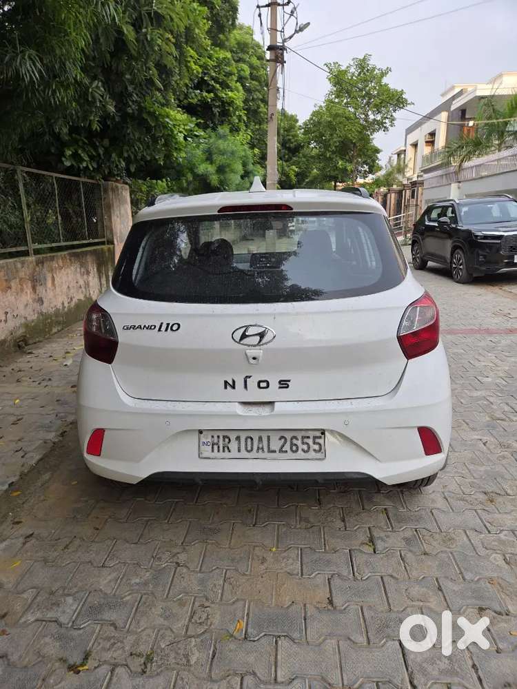 Hyundai Grand I10 Sportz 2021 Km Driven 105000