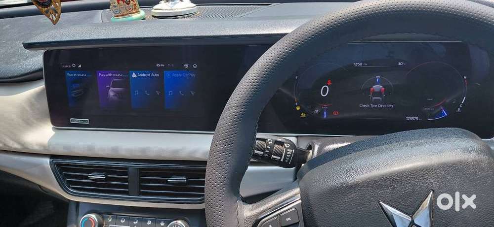 Mahindra Xuv700 2.2 Ax 5 Diesel Mt 7 Str, 2022, Diesel