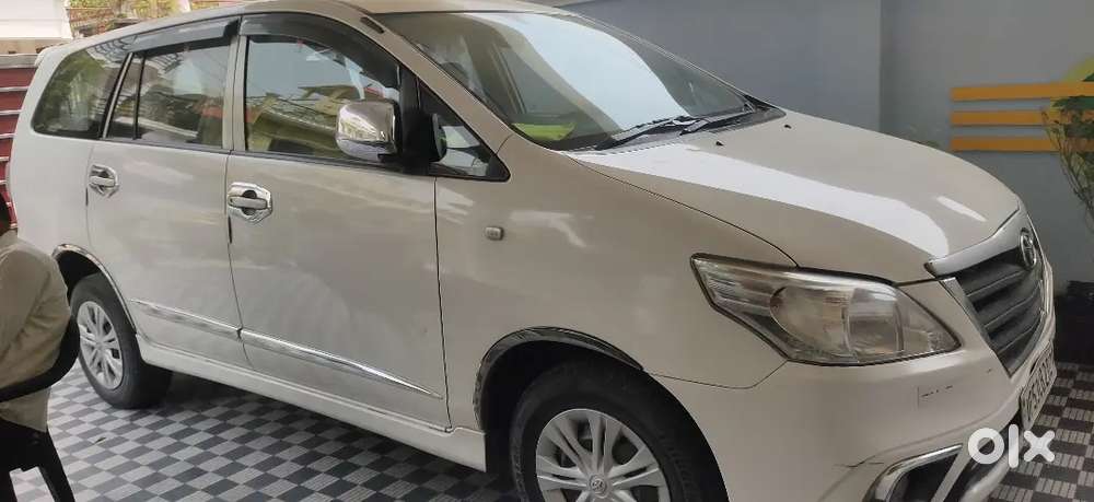 Toyota Innova 2016 Diesel Well Maintained