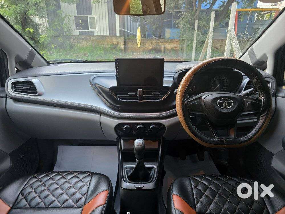 Tata Altroz 1.2 Xe, 2020, Petrol