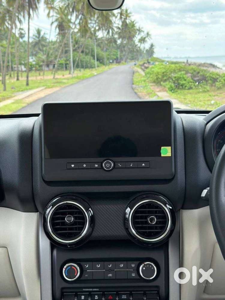 Mahindra Thar Roxx Mx5 Petrol At 2wd, 2025, Petrol