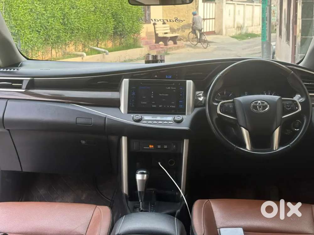 Toyota Innova Crysta 2019