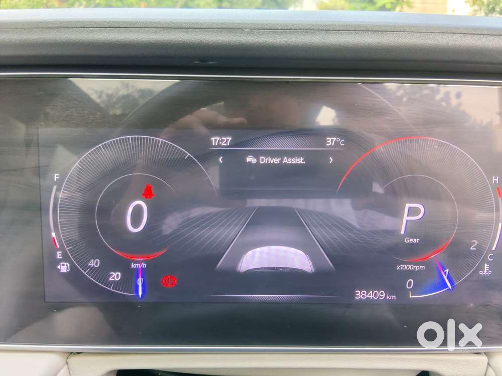 Mahindra Xuv700 2.2 Ax 7 Diesel At Str Awd, 2022, Diesel