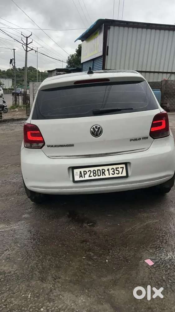 Polo Tdi With Mint Condition New Tyres Showroom Paint  Chilled A/c