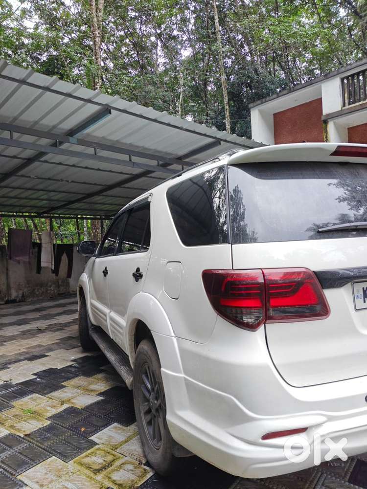 Toyota Fortuner Diesel 2011