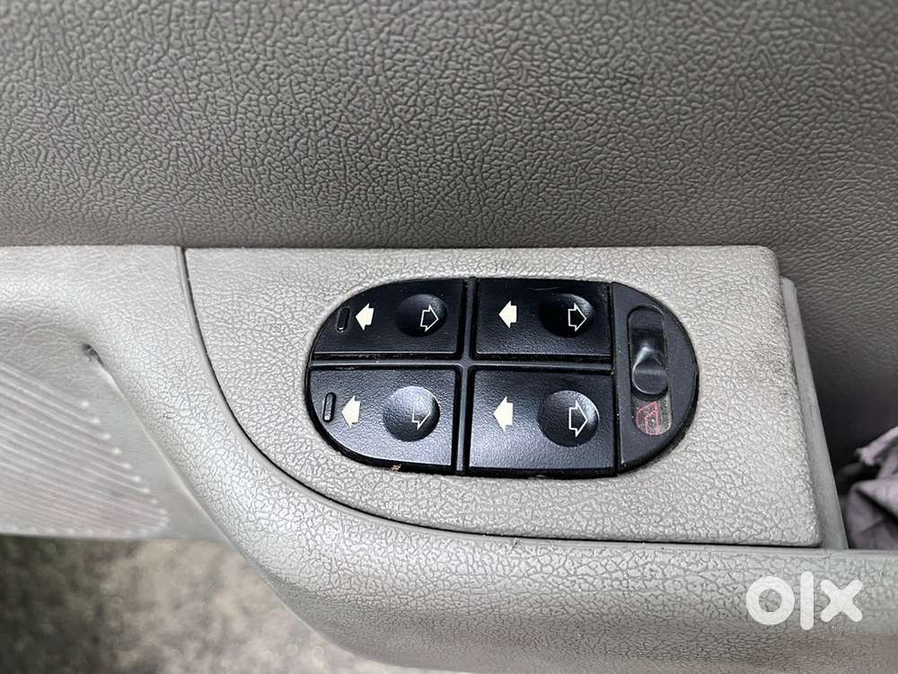 Ford Ikon 2005 Petrol Well Maintained