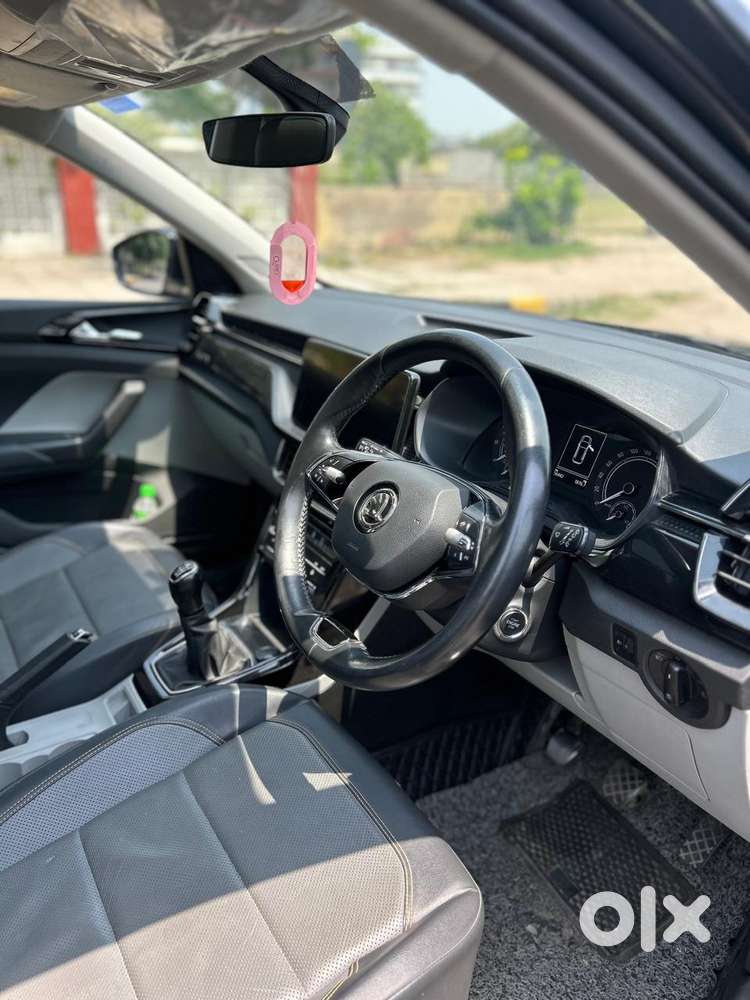 Skoda Kushaq 1.0 Tsi Style, 2022, Petrol