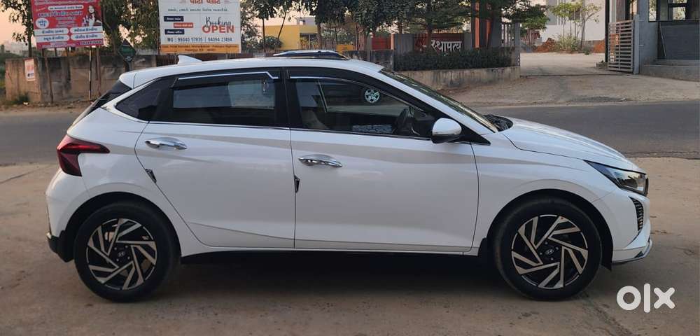 Hyundai I20 Asta (o) 1.2 Mt, 2024