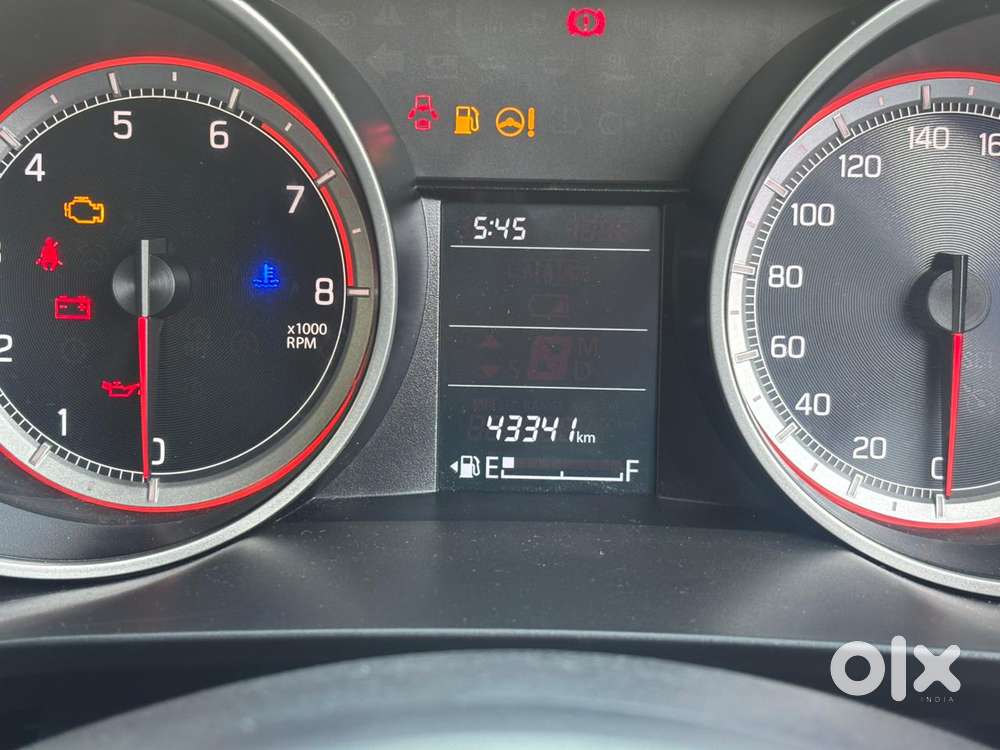 Maruti Suzuki Swift Vxi Optional, 2022, Petrol
