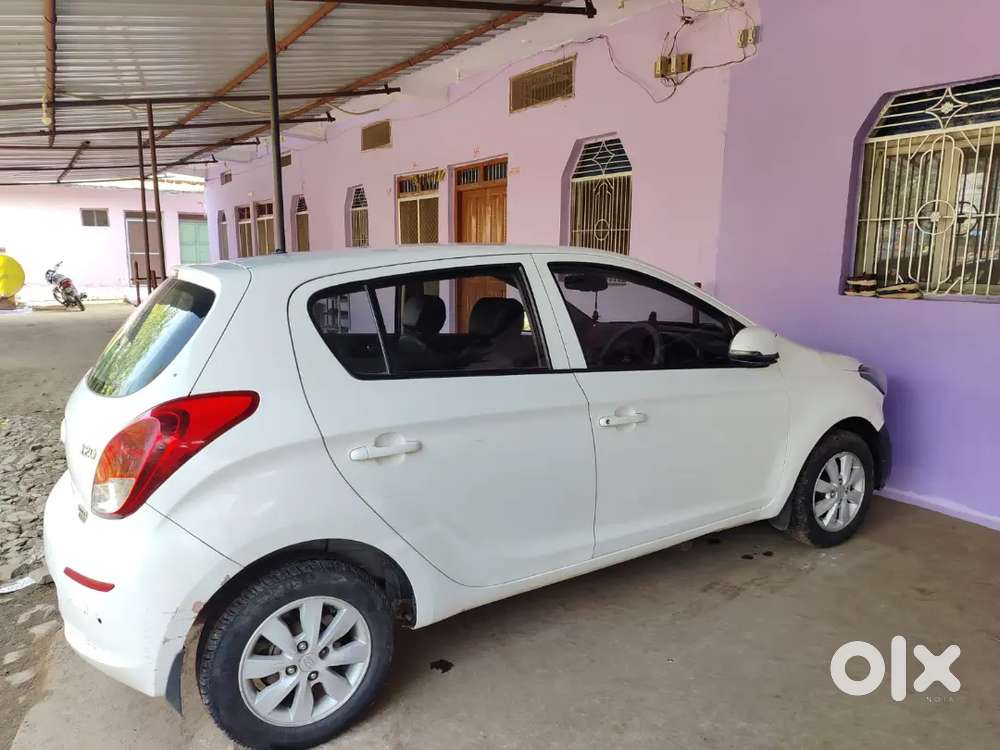 Hyundai I20 बिक्री के लिए
मॉडल: I20
कीमत: ₹200,000 (बातचीत योग्य)
फ्य