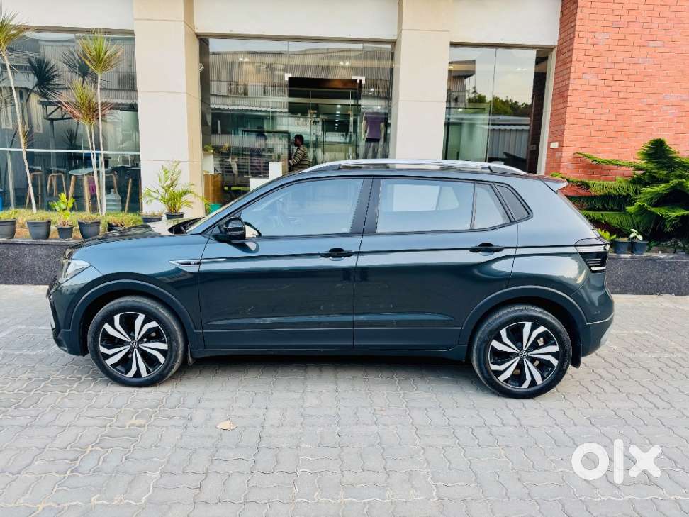 Volkswagen Taigun 1.0 Tsi Highline At, 2022, Petrol