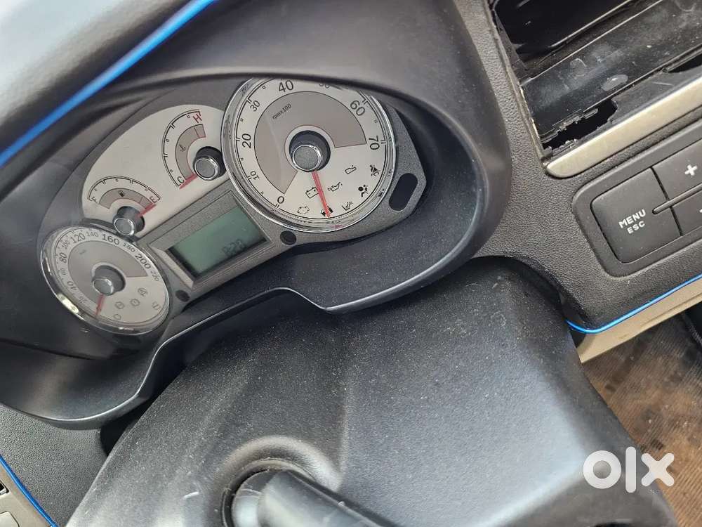 Fiat Linea 2010 Petrol 135000 Km Driven