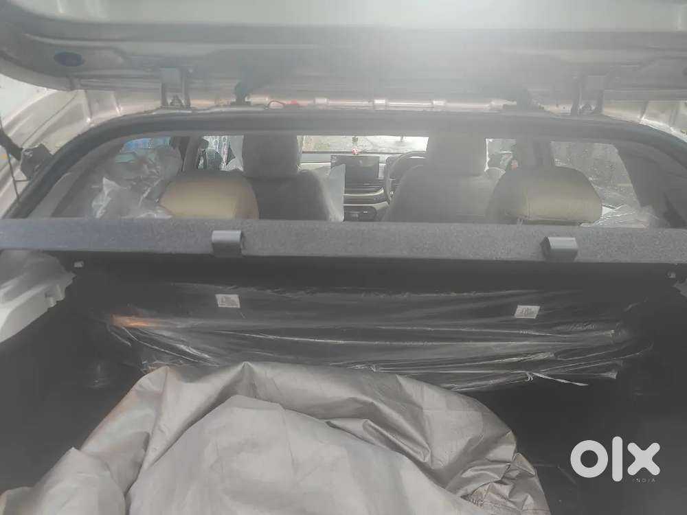 Tata Altroz Creative 2026 March ( Price Negotiable)