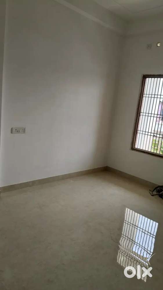 2 BHK flats for rent. A good environment safe and clean area.