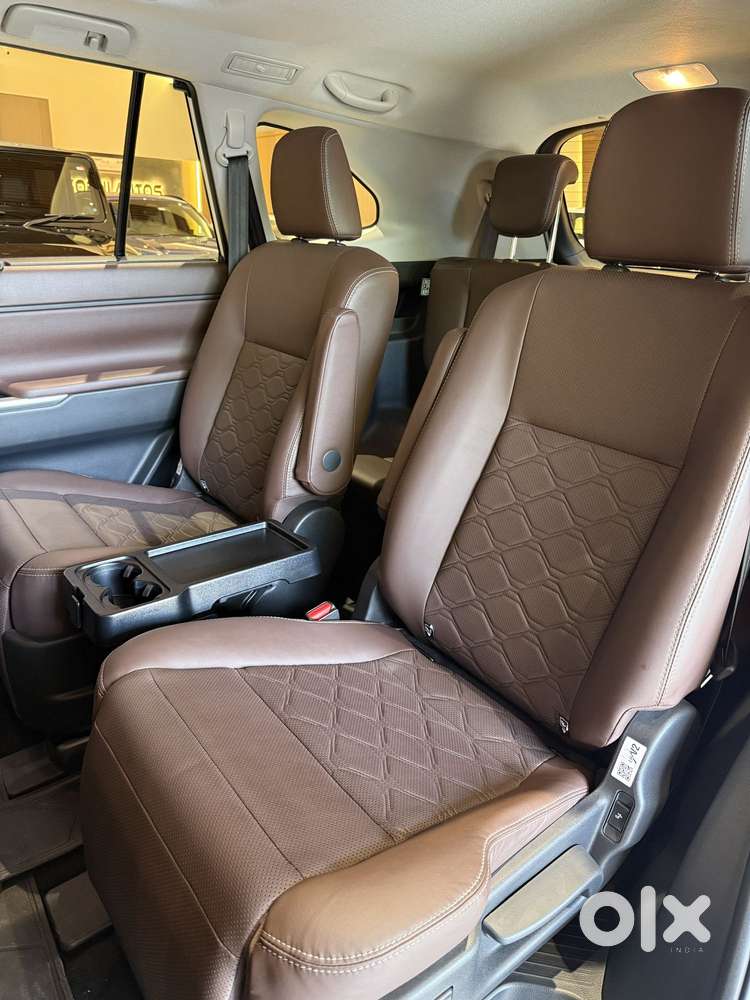 Toyota Innova Hycross 2.0 Zx (o) Hybrid 7 Str, 2025, Cng & Hybrids