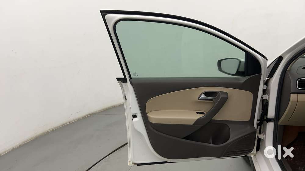 Volkswagen Vento 2010-2013 Petrol Highline At, 2020, Petrol