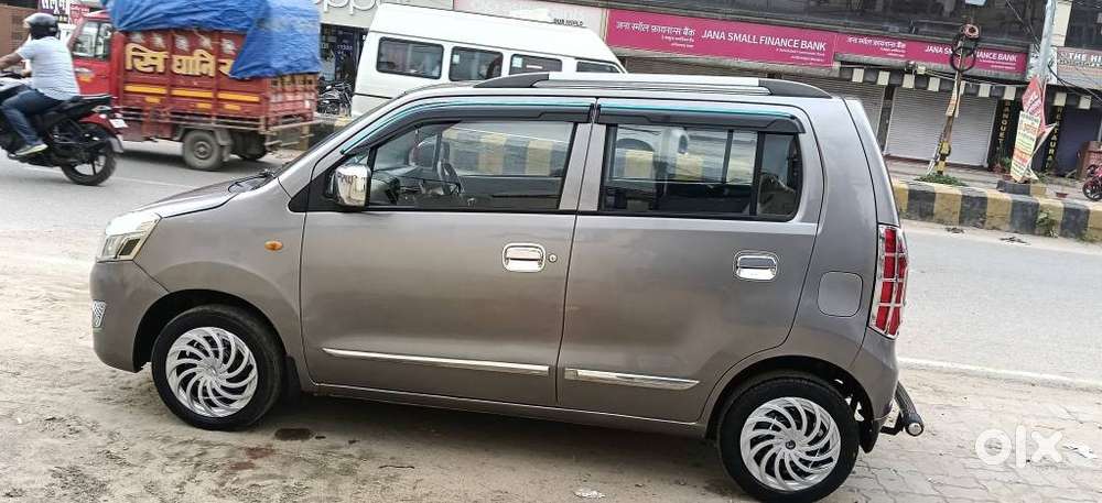 Maruti Suzuki Wagon R Vxi 1.0, 2018, Petrol