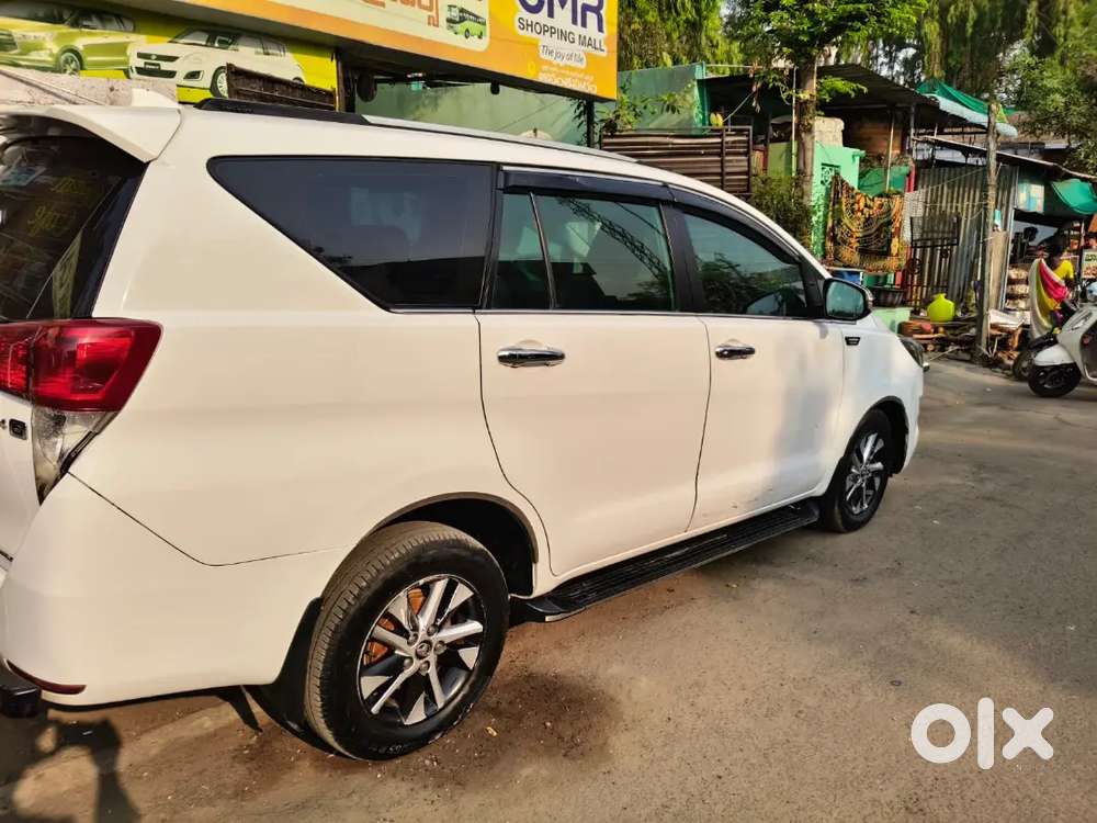 Toyota Innova Crysta 2019