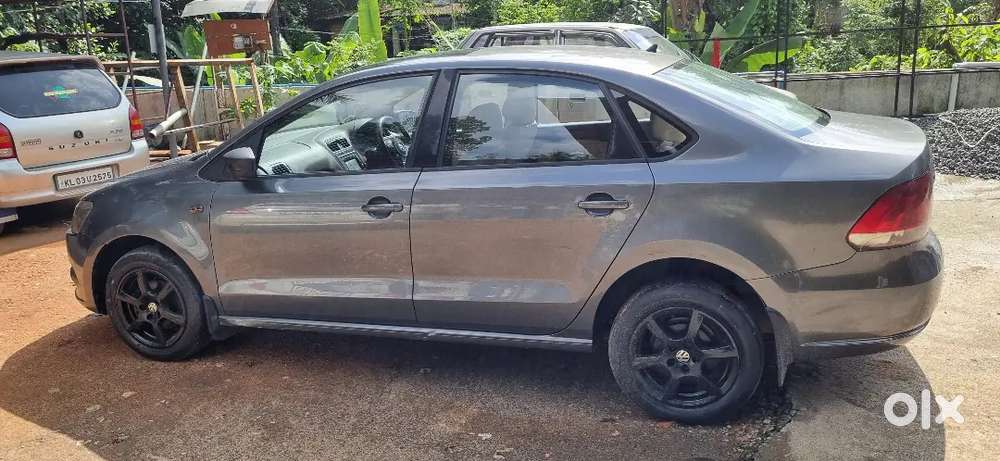 Volkswagen Vento 1.6 Highline 2014