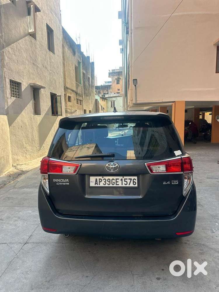 Toyota Innova Crysta 2020