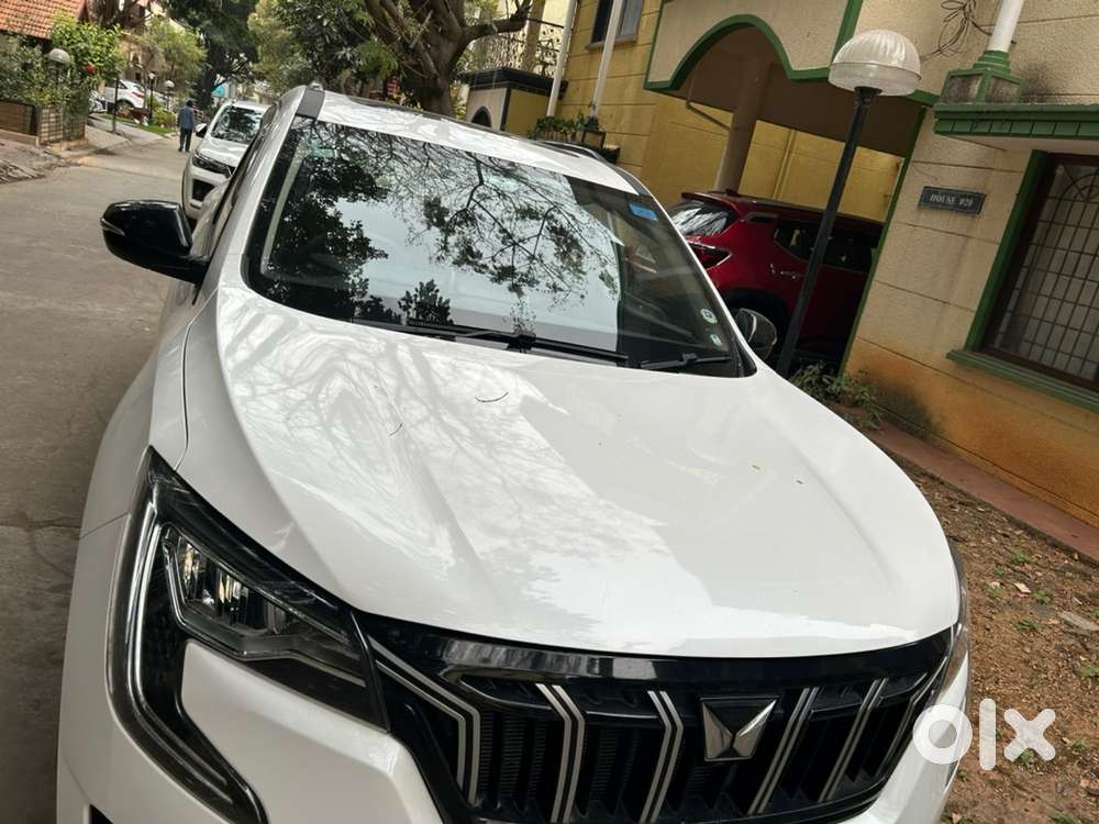 Mahindra Xuv700 2023 Petrol 12700 Km Driven