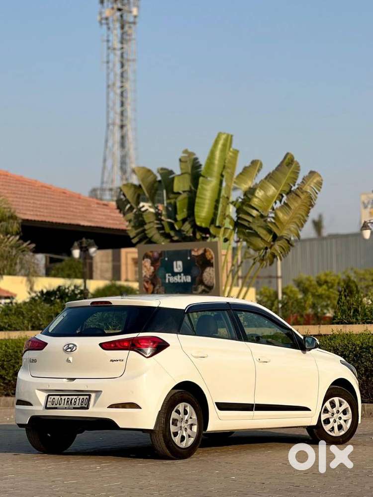 Hyundai Elite I20 Sportz (o) 1.2, 2015, Petrol