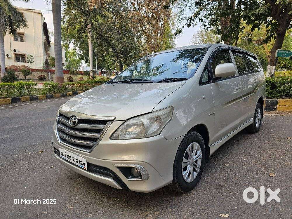 Toyota Innova 2.5 G (diesel) 8 Seater Bs Iv, 2012, Diesel