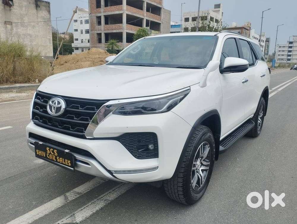 Toyota Fortuner 4x2 At 2.7 Petrol, 2026, Petrol