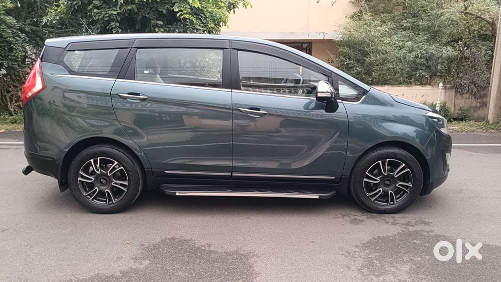 Mahindra Marazzo M8, 2018, Diesel