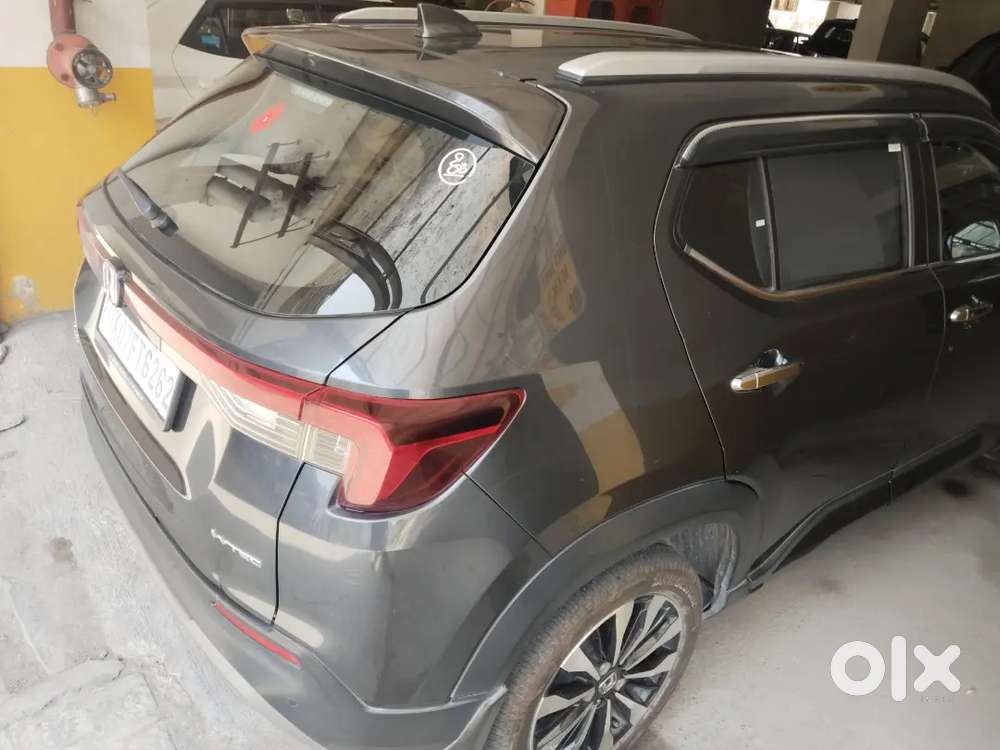 Honda Elevate 2024 Petrol Well Maintained