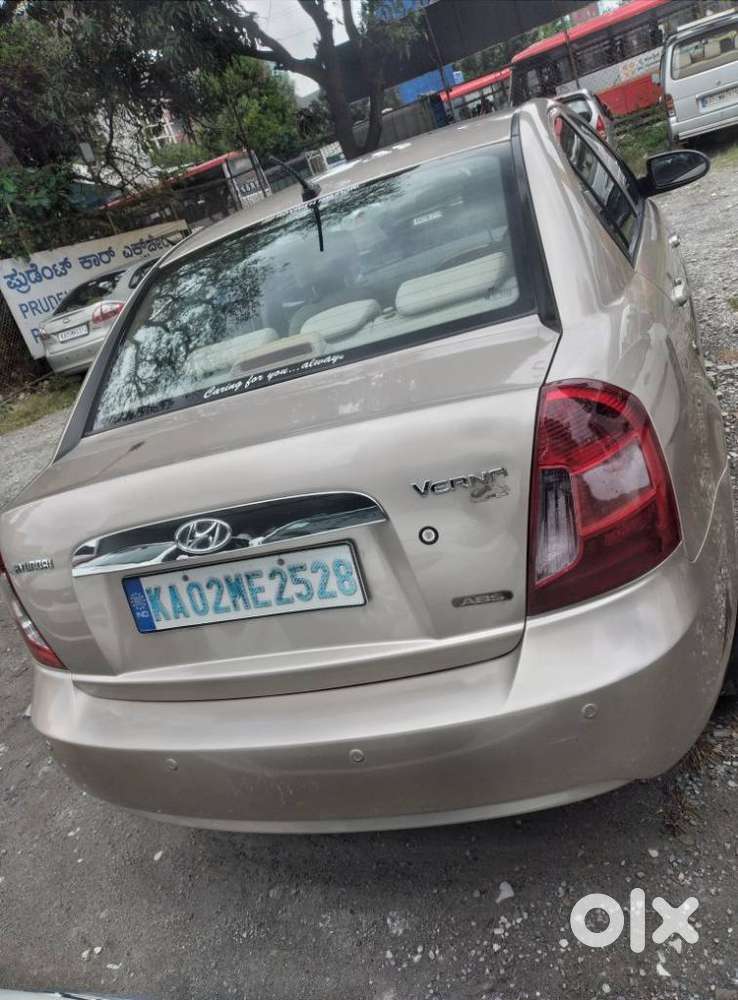 Hyundai Verna, 2011, Petrol