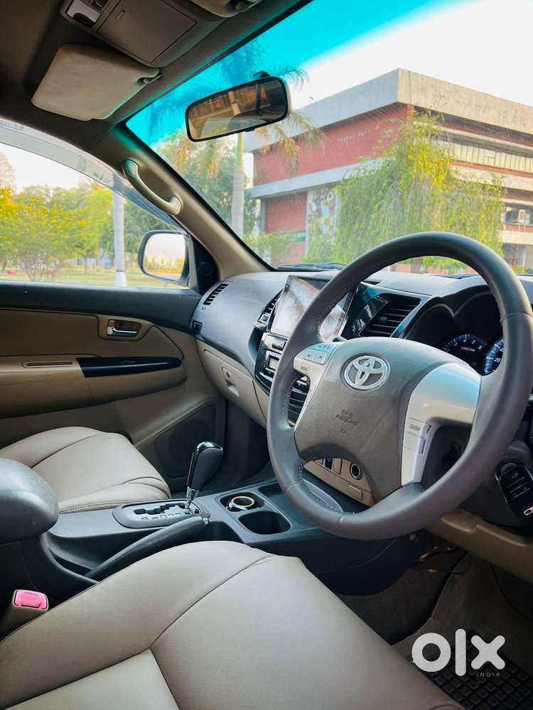 Toyota Fortuner 2011-2016 4x2 At, 2013, Diesel