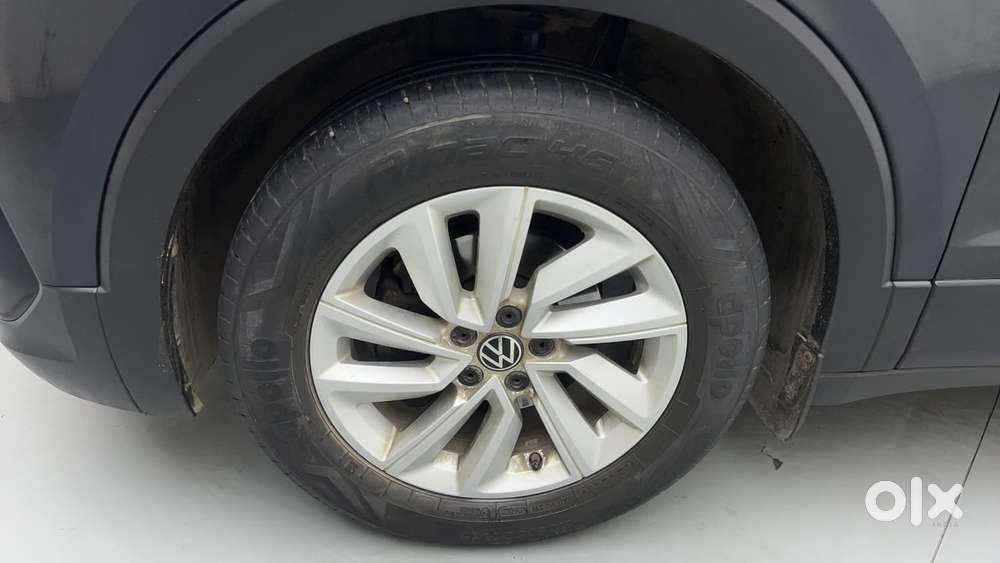 Volkswagen Taigun 1.0 Tsi Highline At, 2022, Petrol