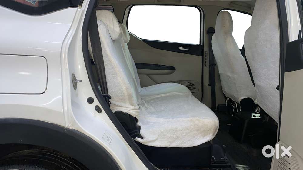 Renault Triber Rxz, 2024, Petrol