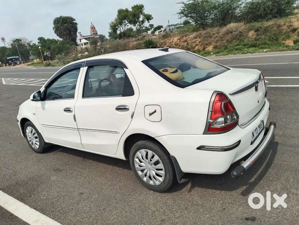 Toyota Etios 2014 Diesel 180000 Km Driven