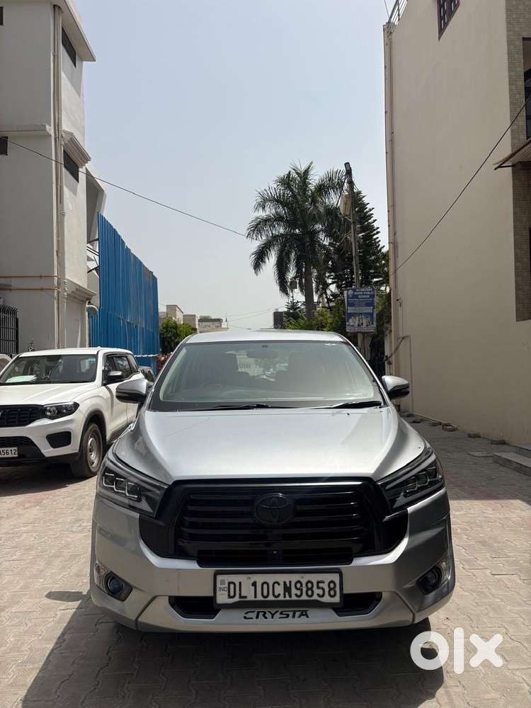 Innova Crysta G