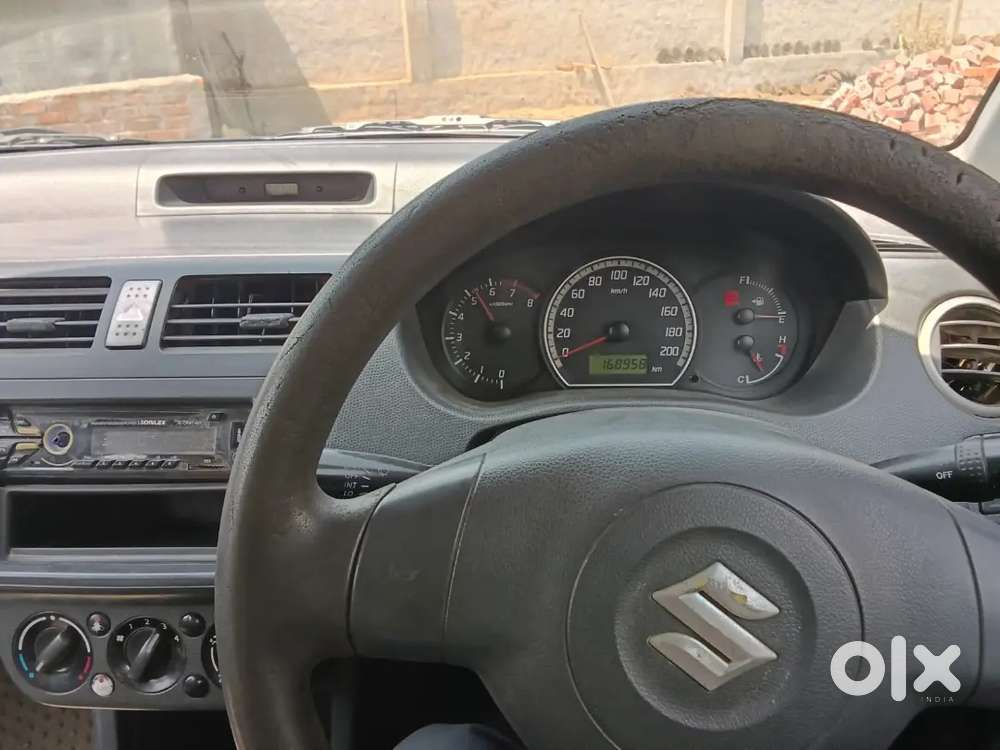Maruti Suzuki Swift 2006 Petrol 100000 Km Driven