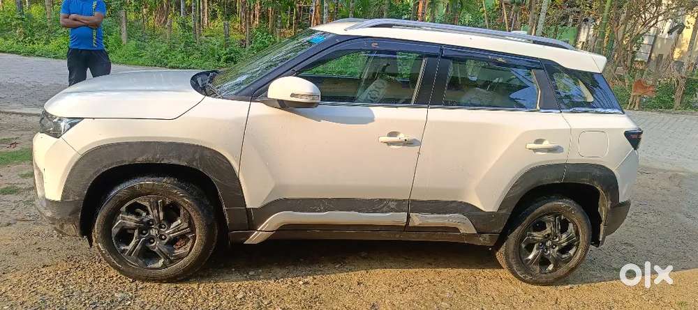 2023 Maruti Suzuki Brezza Hybrid Manual Car