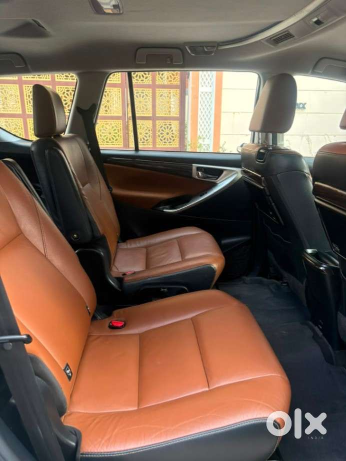 Toyota Innova Crysta 2.8z Automatic, 2017, Diesel