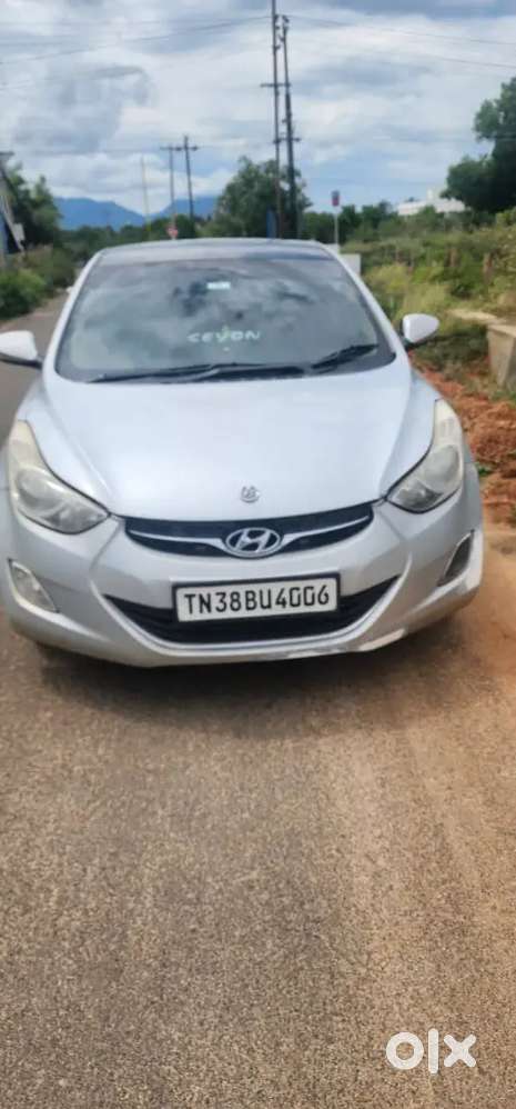 Hyundai Elantra 2013 Diesel 123000 Km Driven