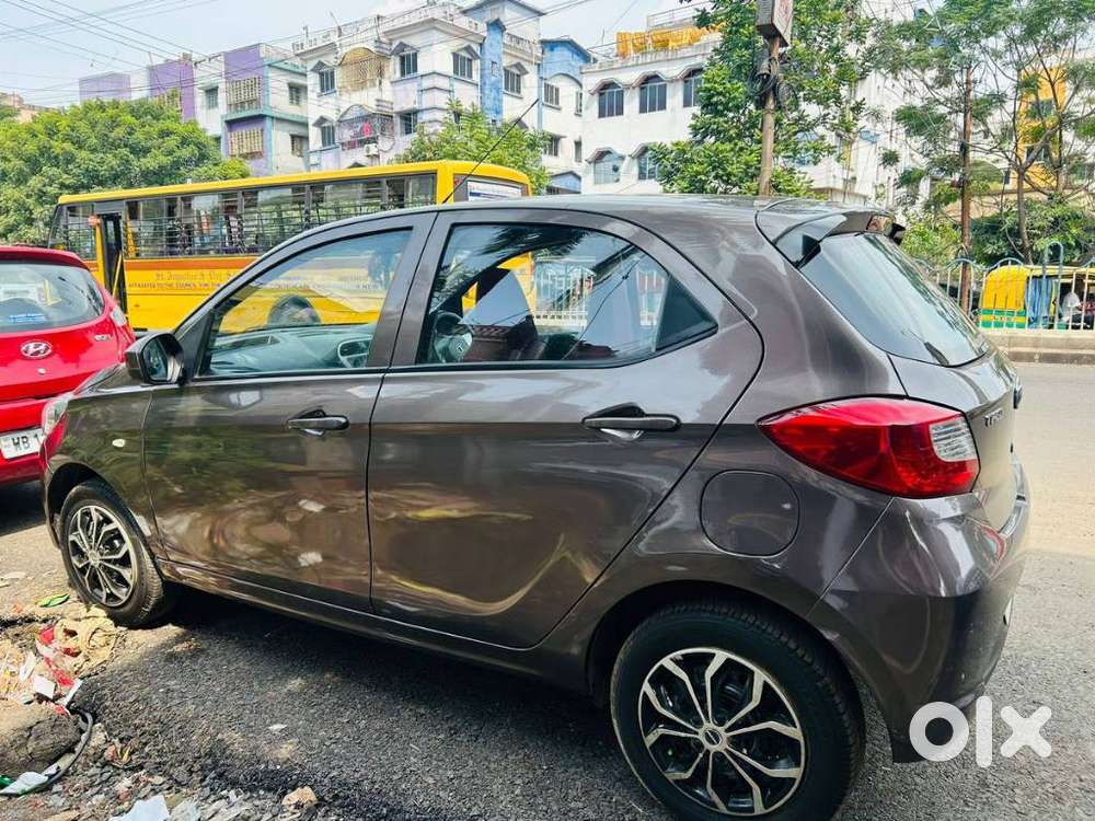 Tata Tiago 1.2 Revotron Xt (o), 2017, Petrol