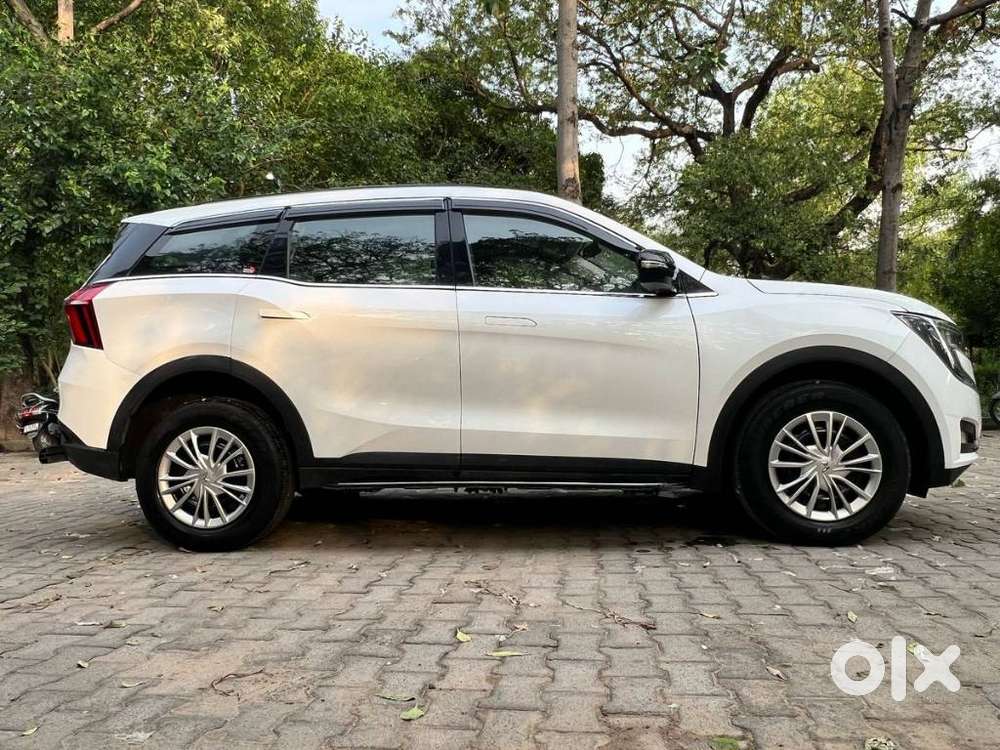 Mahindra Xuv700 Mx Diesel Mt 5 Str (e), 2022, Diesel