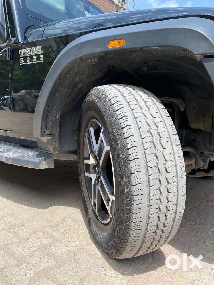 Thar Roxx 2025 Diesel Automatic 1st Owner 22,000 Km Showroom Condition