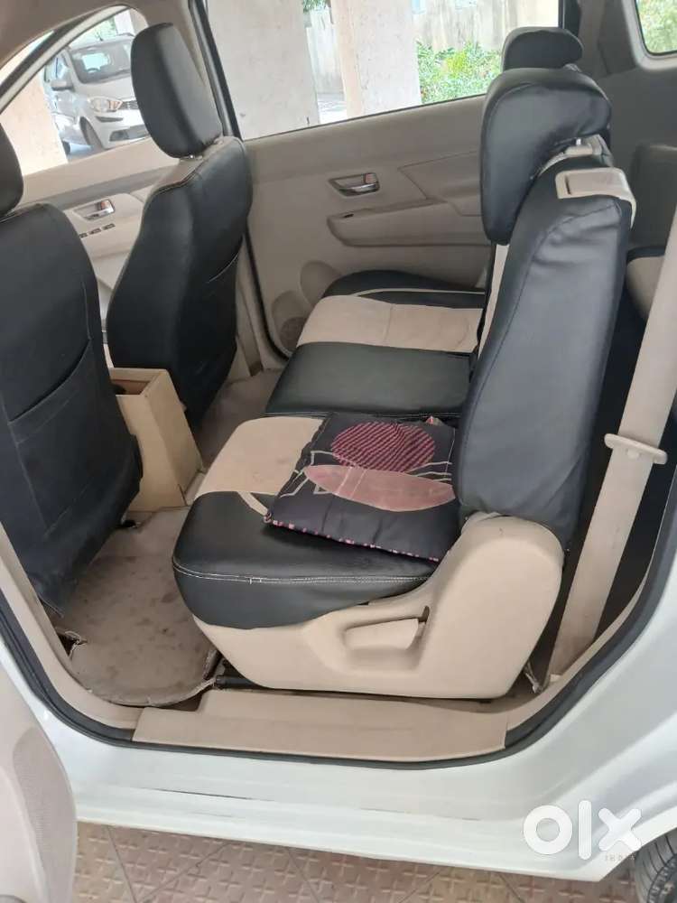 Maruti Suzuki Ertiga Vxi 2024