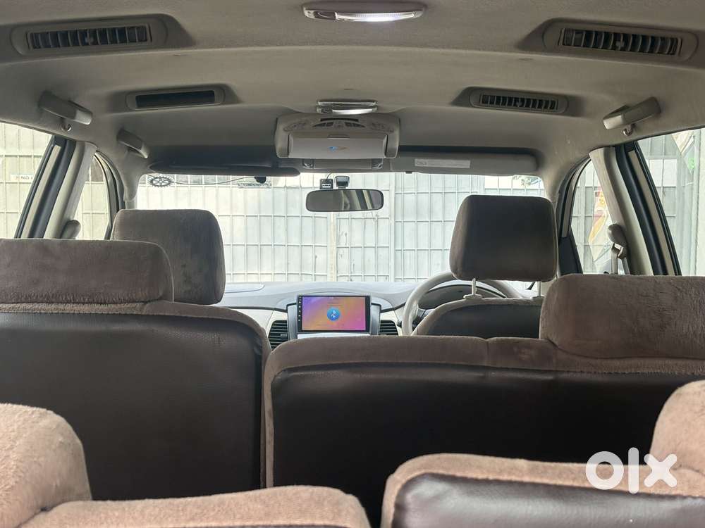 Toyota Innova 2.5 V 7 Str, 2011, Diesel