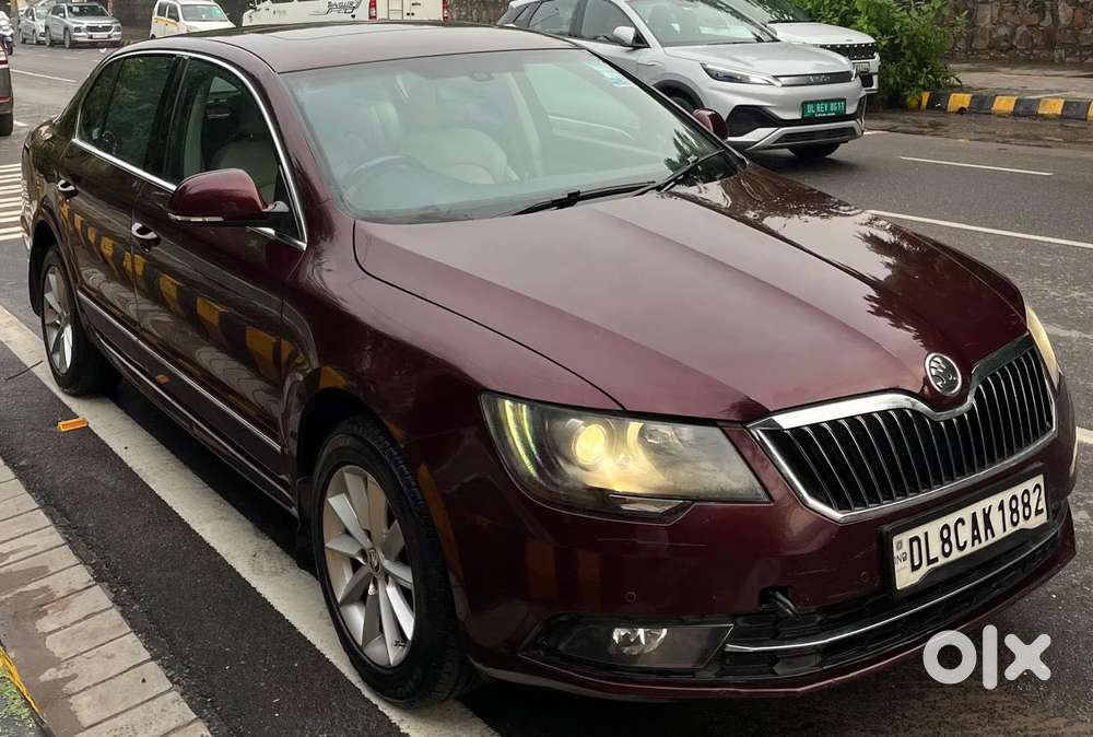 Skoda Superb Elegance 1.8 Tsi At, 2015, Petrol